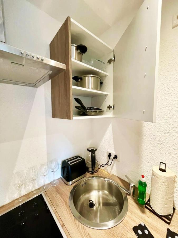 Cozy Apartment With Kitchen + Balcony New! Essen Zewnętrze zdjęcie